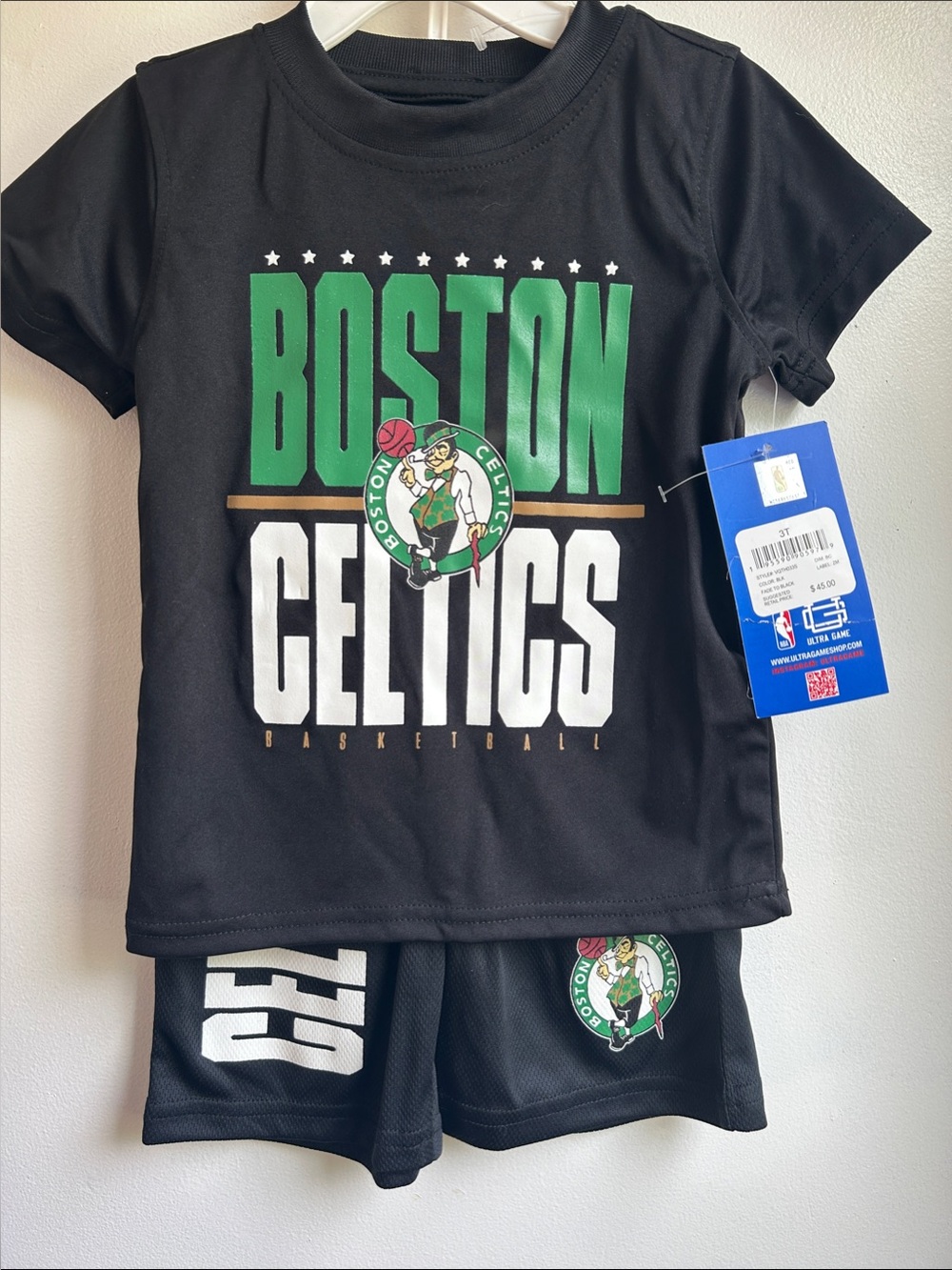 NWT size 3T Black Boston Celtics Kids Short Sleeve Tee & matching shorts